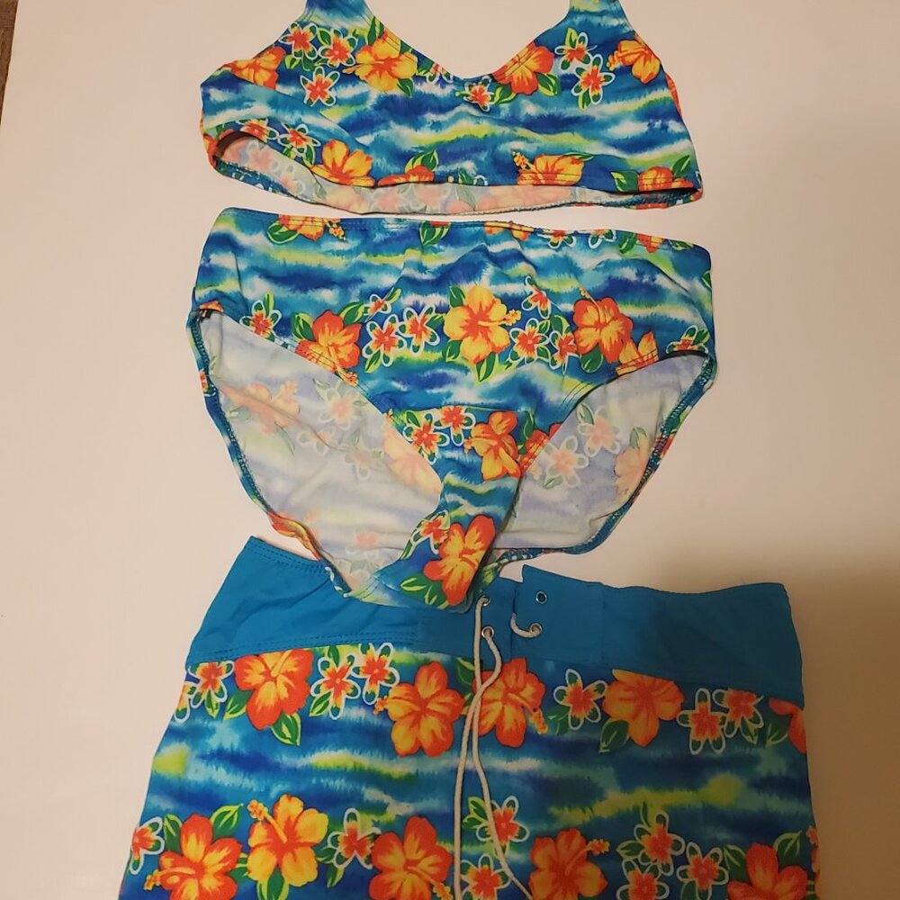 Swimsuit - Girls Hawaiian Tropic - 3 Piece - Size 16